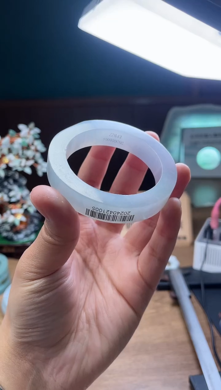 【闪购商品】定制翡翠手镯未镶嵌定制