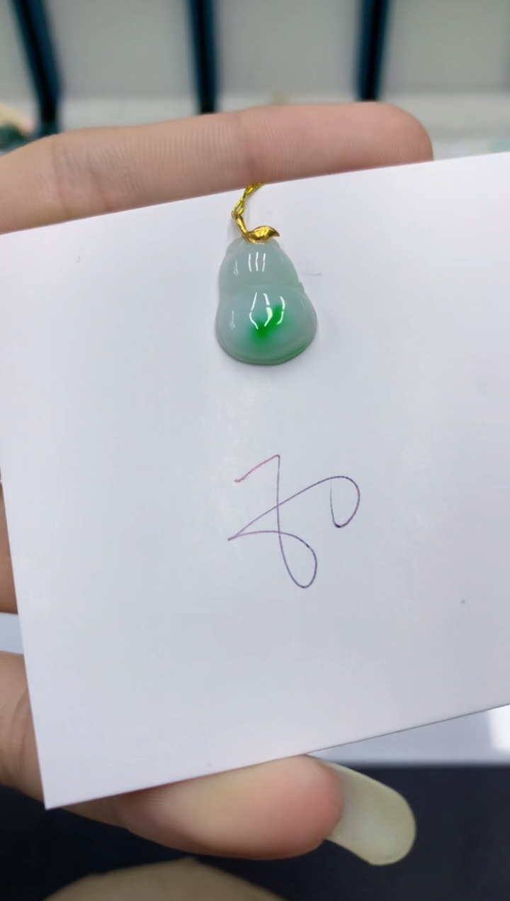 颈饰18K金镶嵌翡翠翡翠