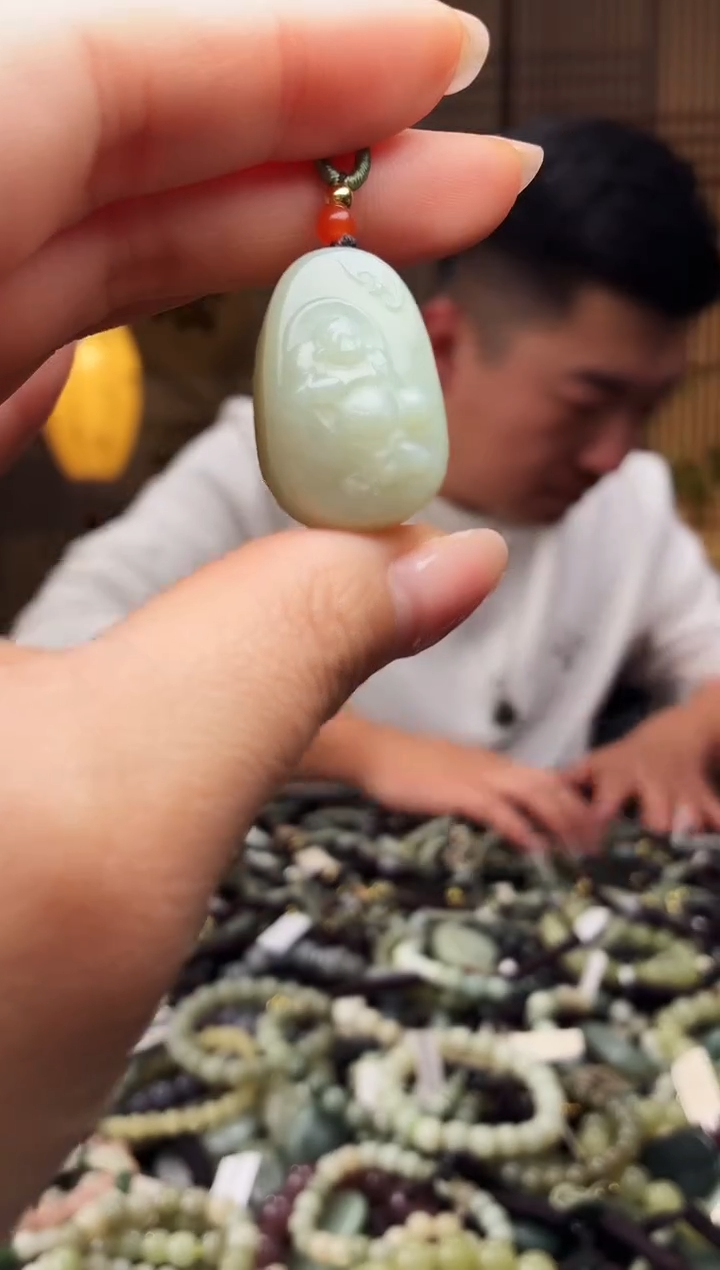 颈饰未镶嵌和田玉多样性发货，拍一发一