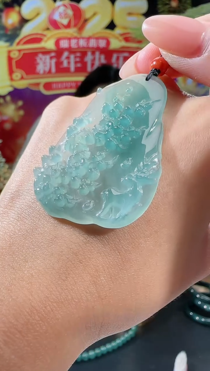 【闪购商品】翡翠吊坠(不含链)未镶嵌鹿牌多样性发一