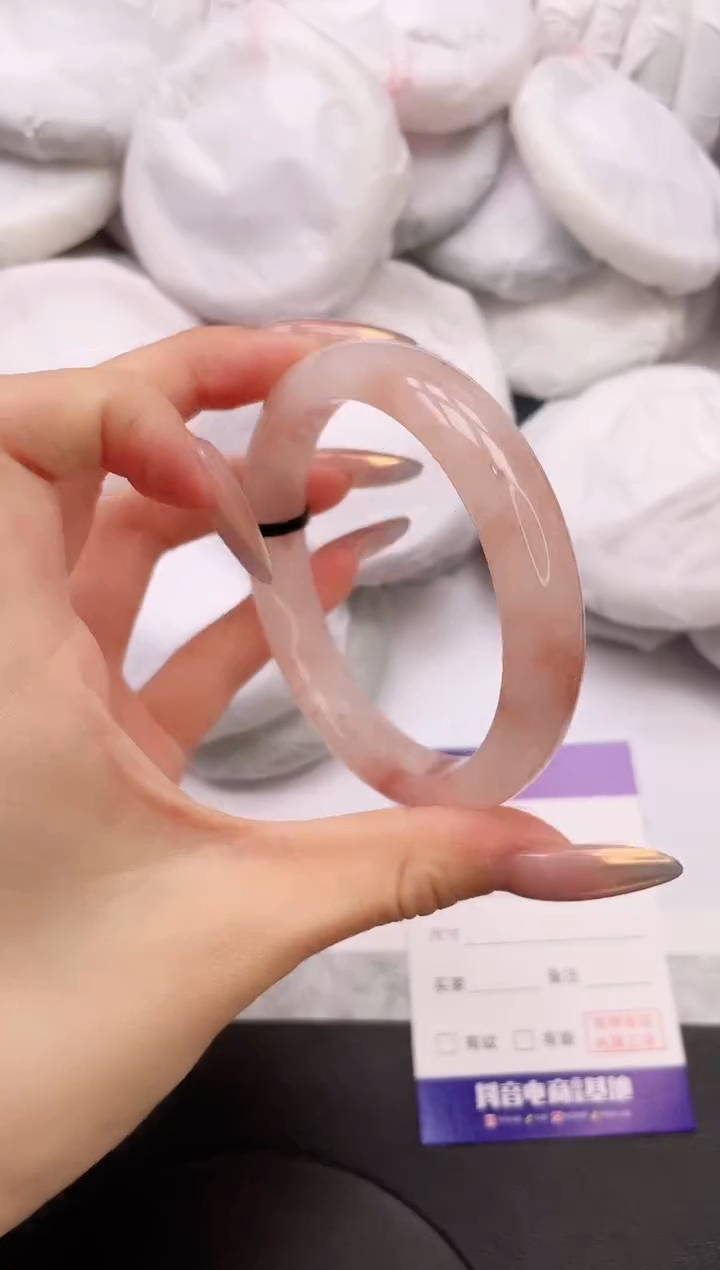 【闪购商品】石英质玉手镯未镶嵌2K117-61