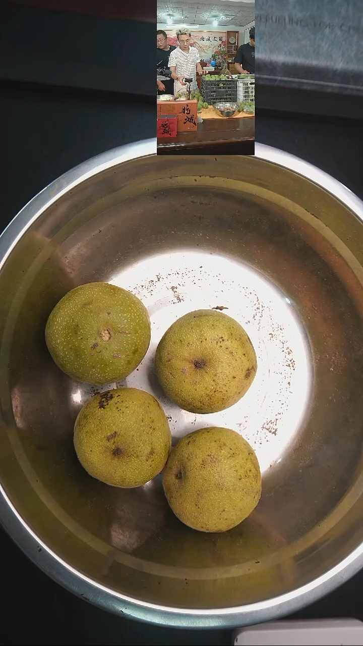 文玩核桃把件2号 青皮苹果园4个（售出不退不换）