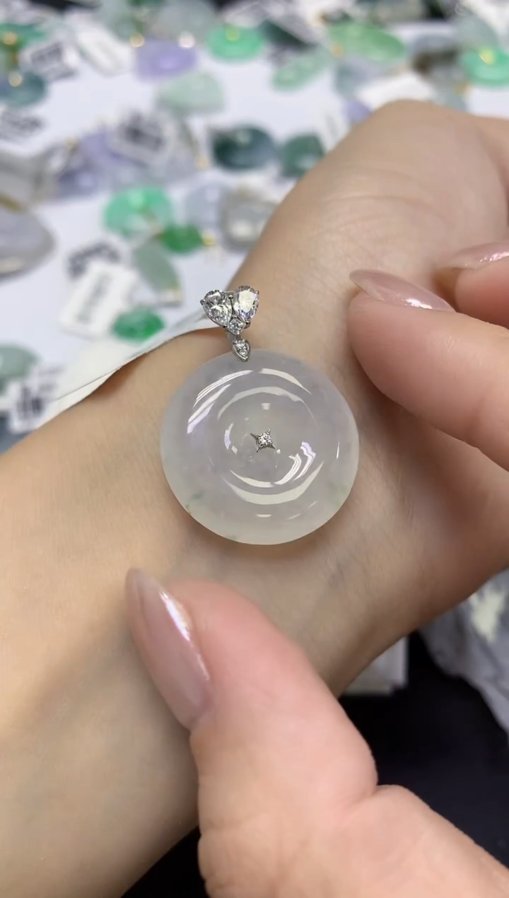 颈饰18K金镶嵌翡翠天然缅甸翡翠A货百元以上9元证书费自理