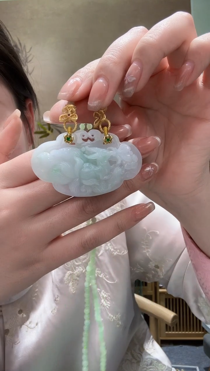 【闪购商品】翡翠颈饰未镶嵌吊坠