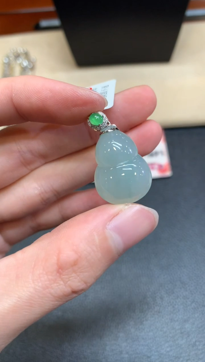 【闪购商品】翡翠颈饰18K金镶嵌【无鉴赏期】
