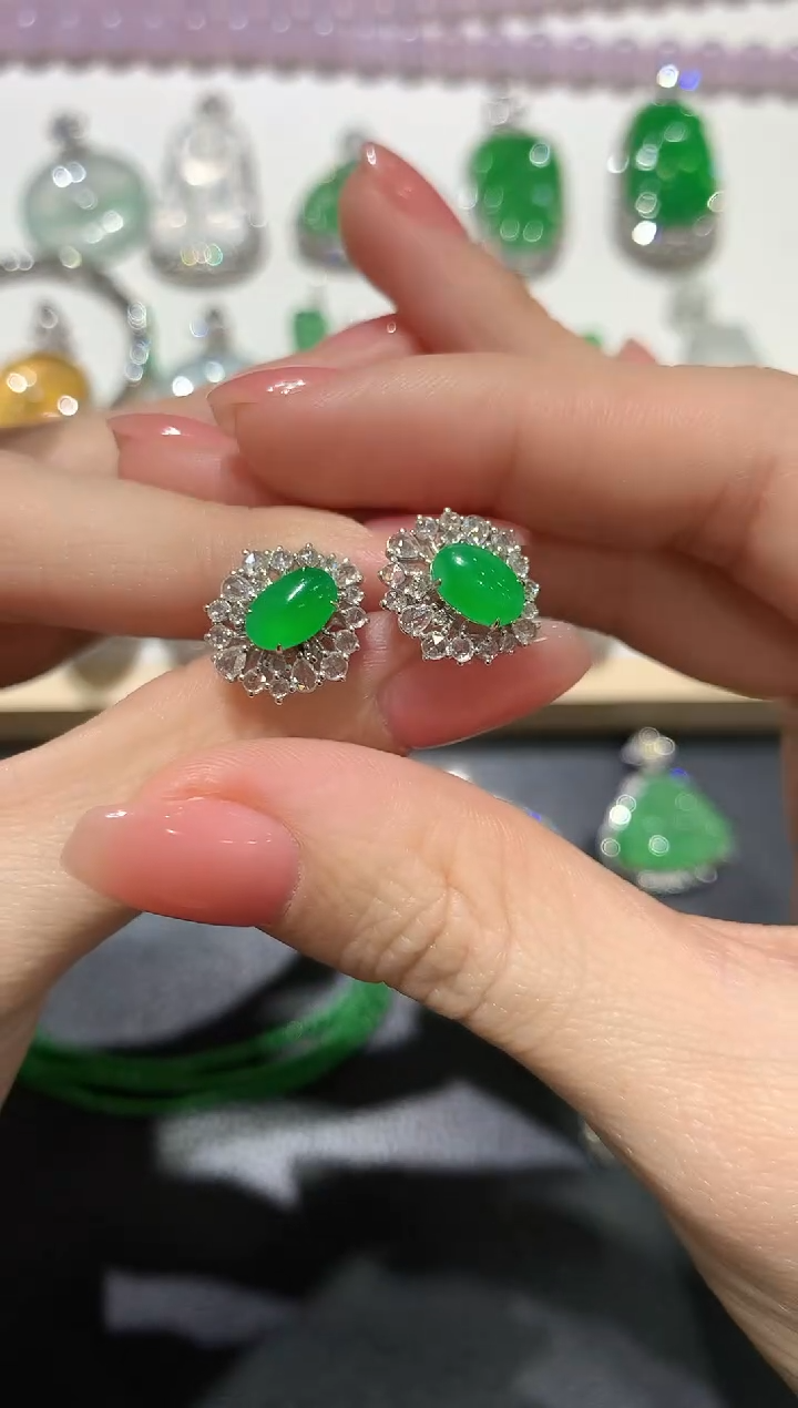 【闪购商品】翡翠颈饰18K金镶嵌团购7