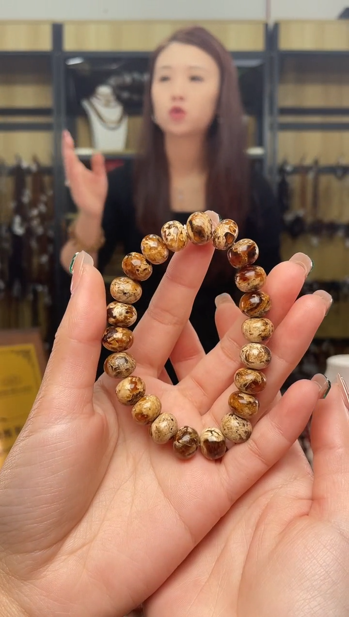 【闪购商品】琥珀裸石未镶嵌11+干白花手串