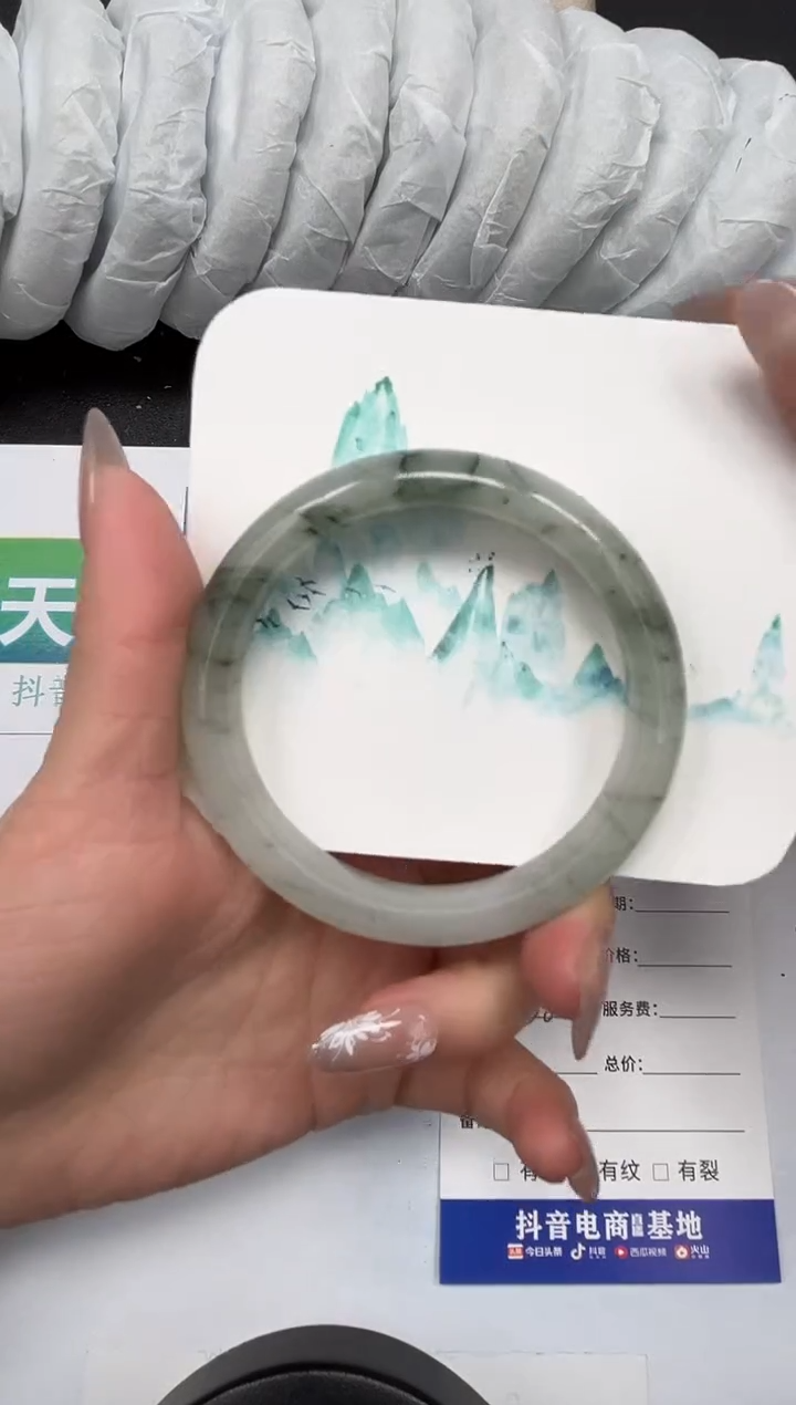 【闪购商品】石英质玉手镯未镶嵌282-58.2