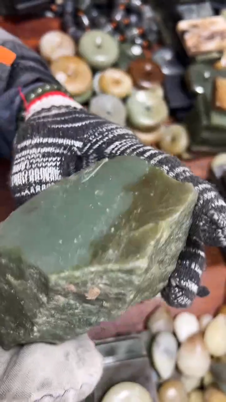 未镶嵌和田玉珠宝半成品1