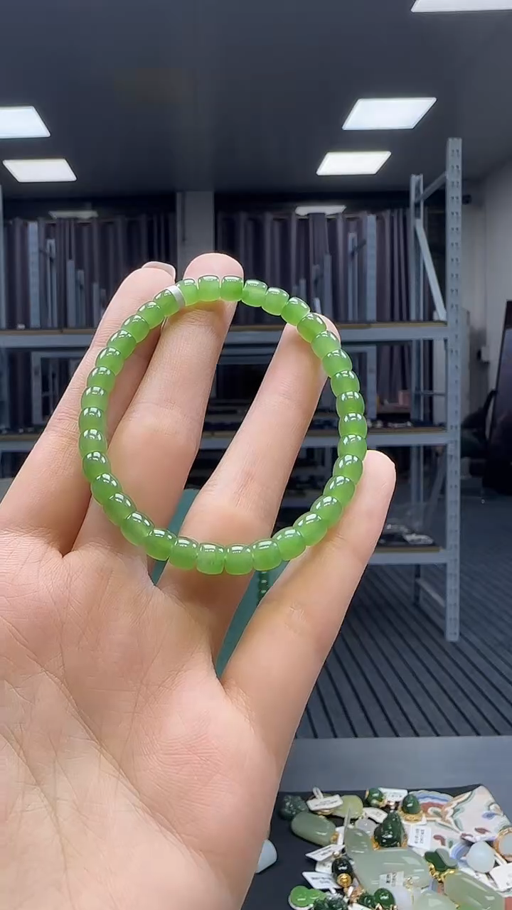 未镶嵌手串和田玉1