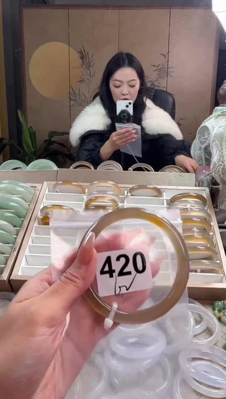 手镯玛瑙/玉髓未镶嵌420