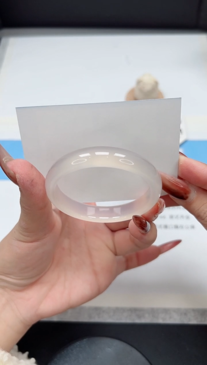 【闪购商品】玛瑙/玉髓手镯未镶嵌292/51.8荔枝