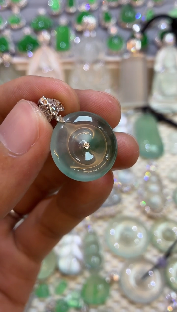 吊坠(不含链)18K金镶嵌翡翠小****活平安扣