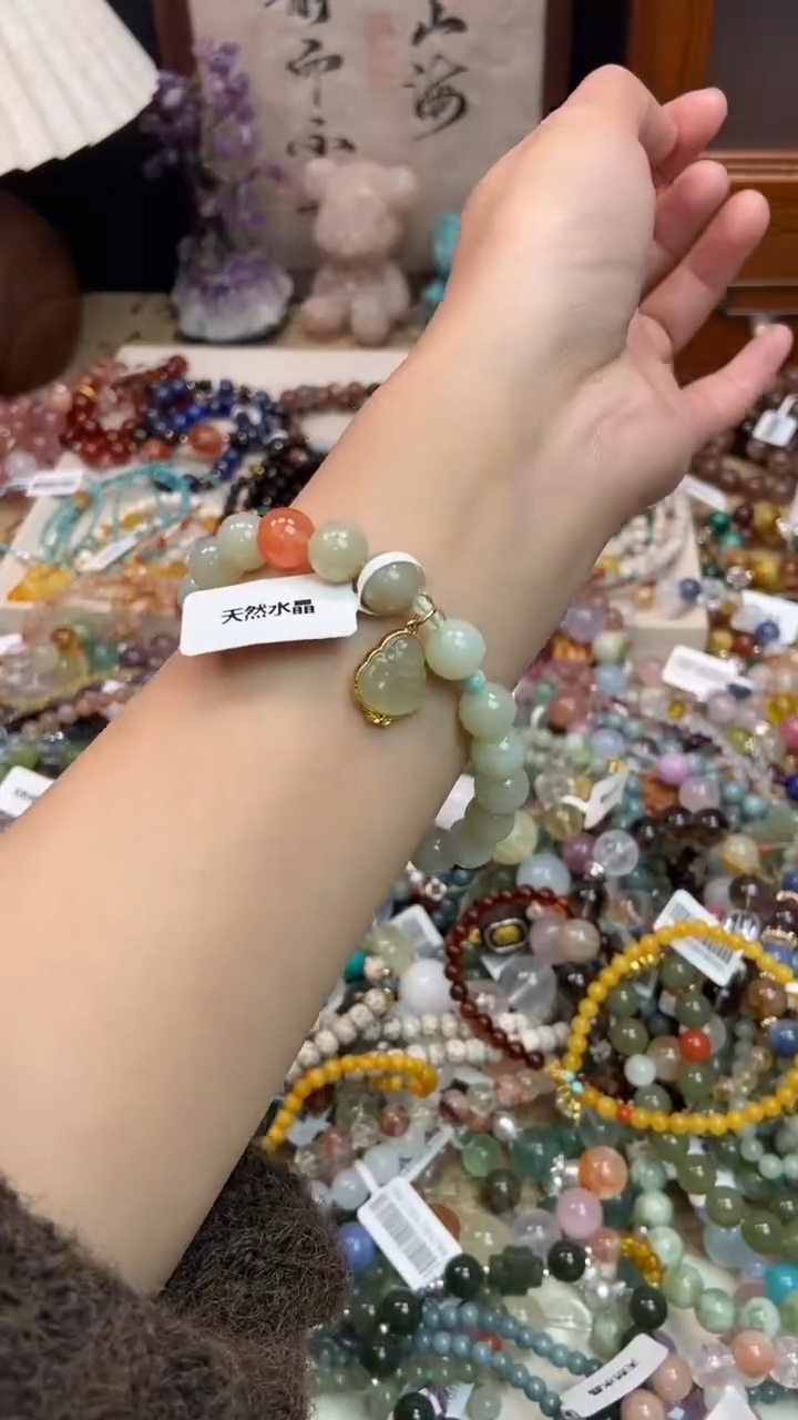 未镶嵌和田玉手饰385