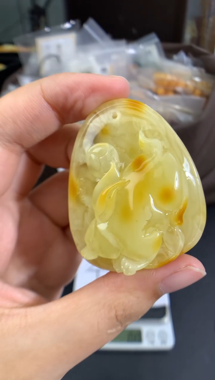 蜜蜡未镶嵌珠宝奇石1