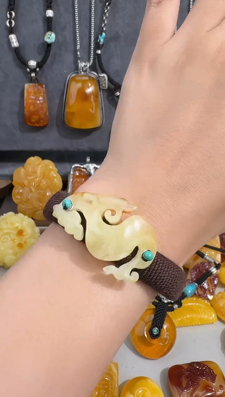 未镶嵌琥珀裸石梦**朝琥珀