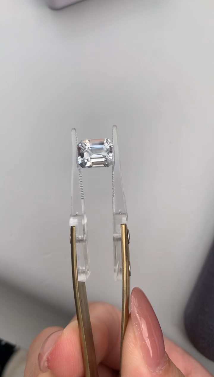 绿柱石裸石2ct白海蓝 FE 定制
