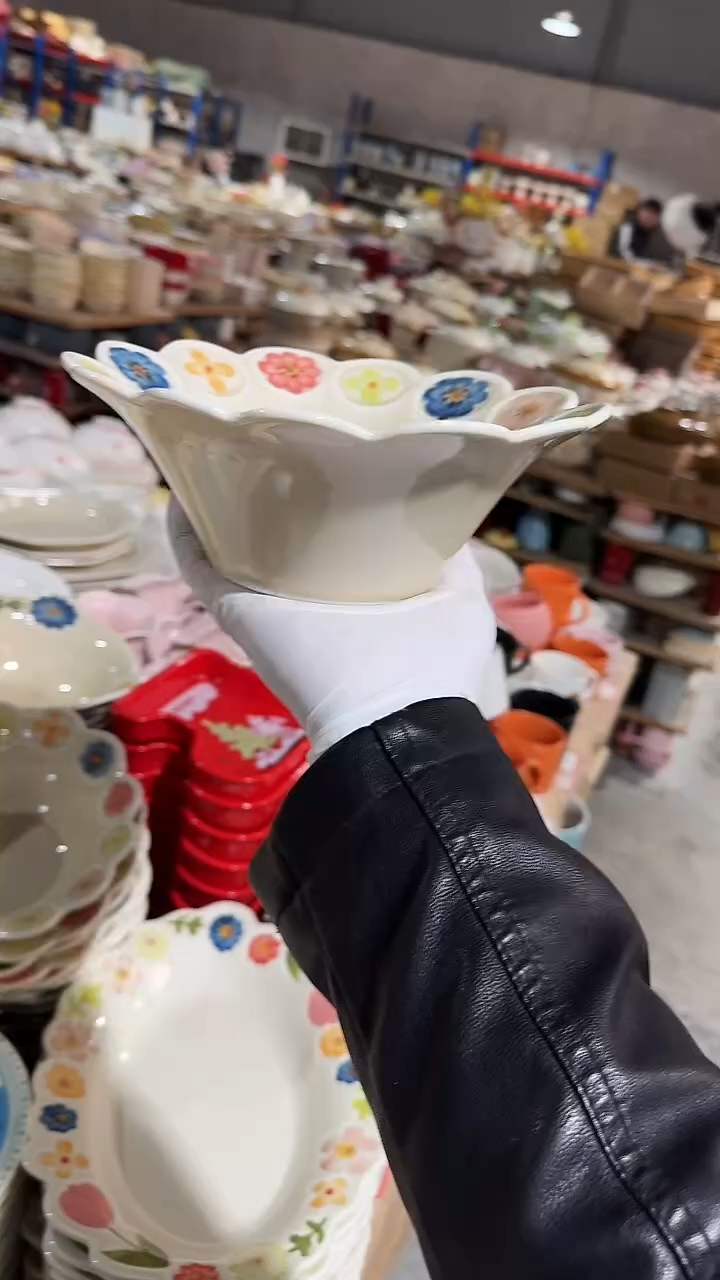 陶瓷花朵碗 微瑕凑满20元包邮