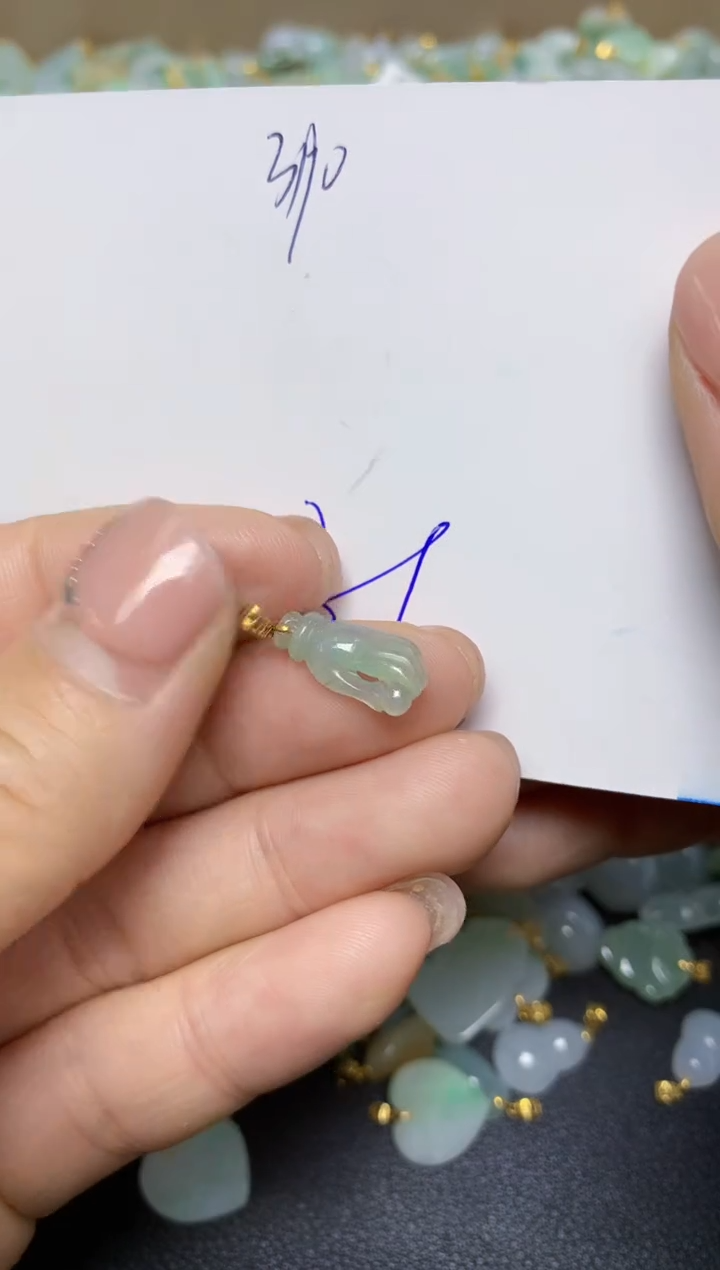 【闪购商品】翡翠挂件18K金镶嵌 天然翡翠A货