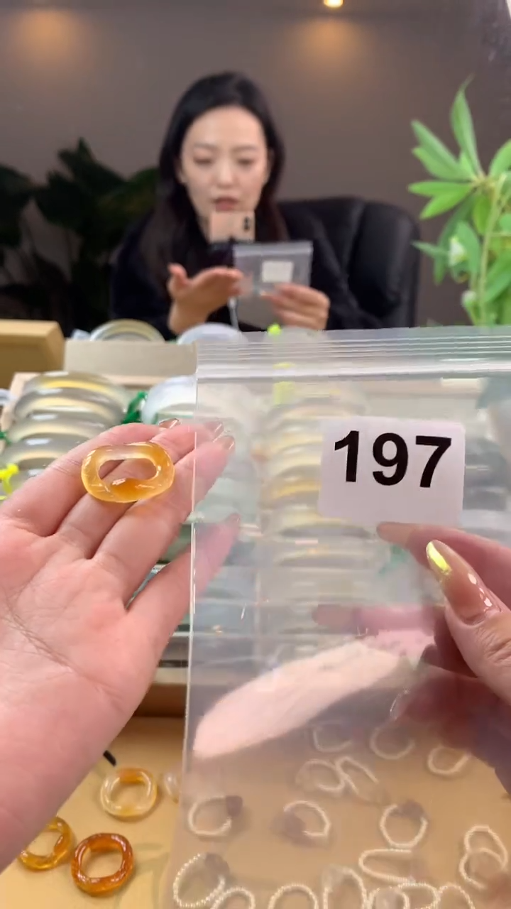 【闪购商品】玛瑙/玉髓手镯未镶嵌197