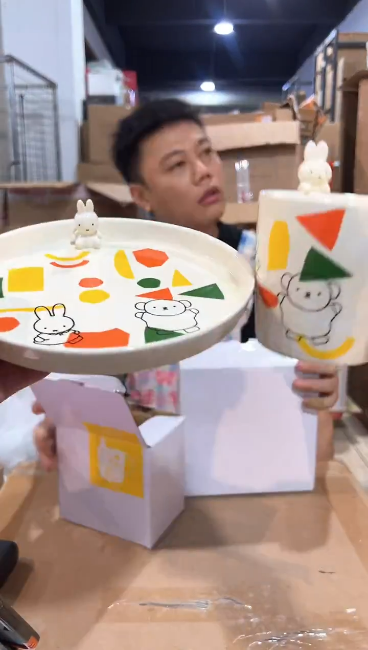 瓷片米菲兔几何盘加几何水杯