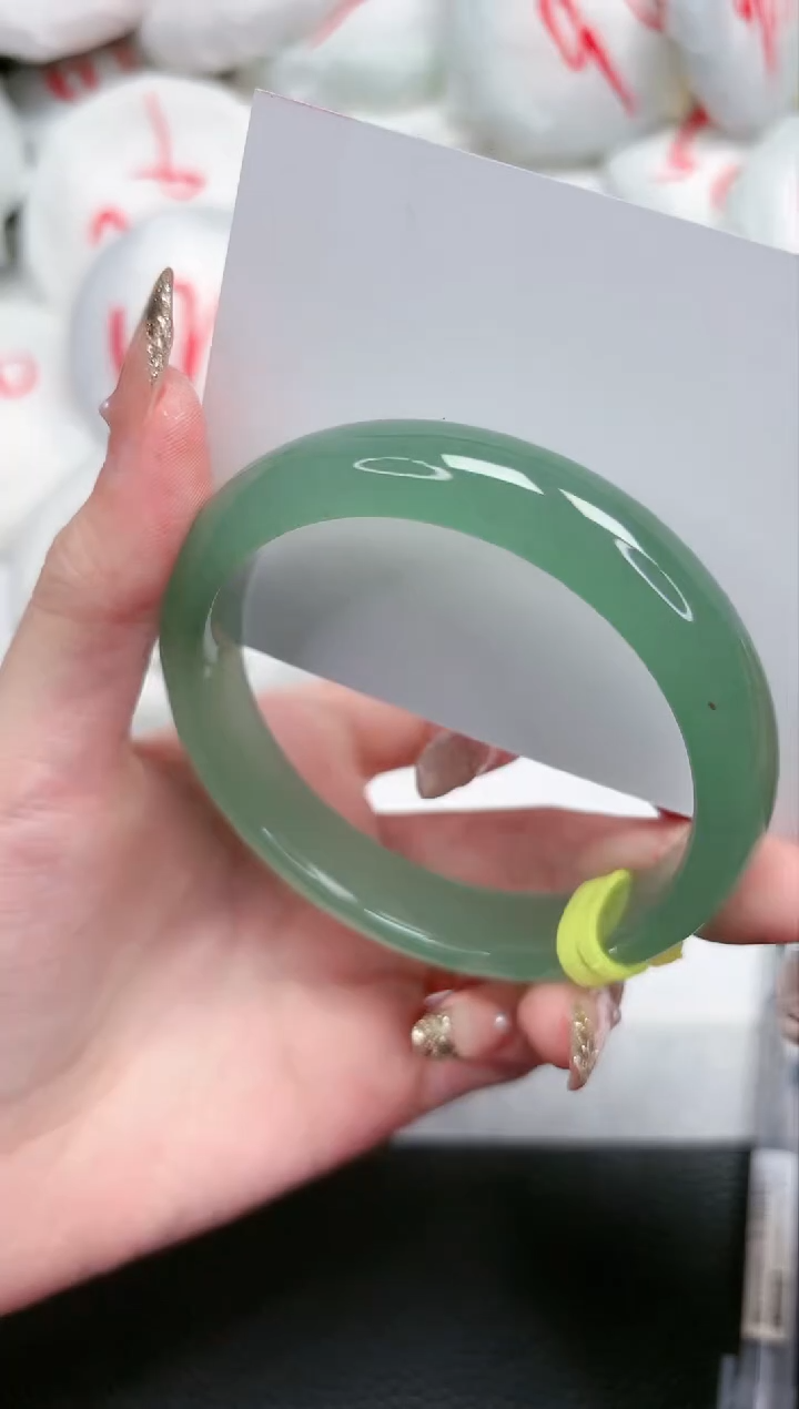 【闪购商品】石英质玉手镯未镶嵌183-60.2