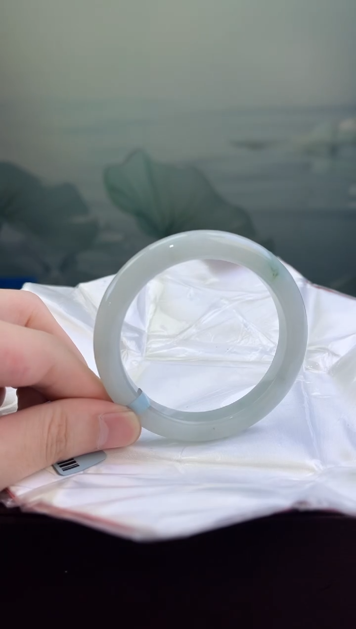 翡翠手镯未镶嵌翡翠手镯10