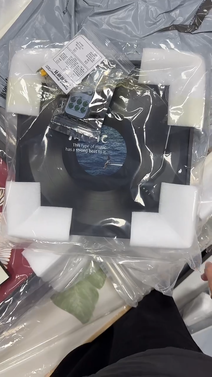 仓库清仓画       默认瑕疵