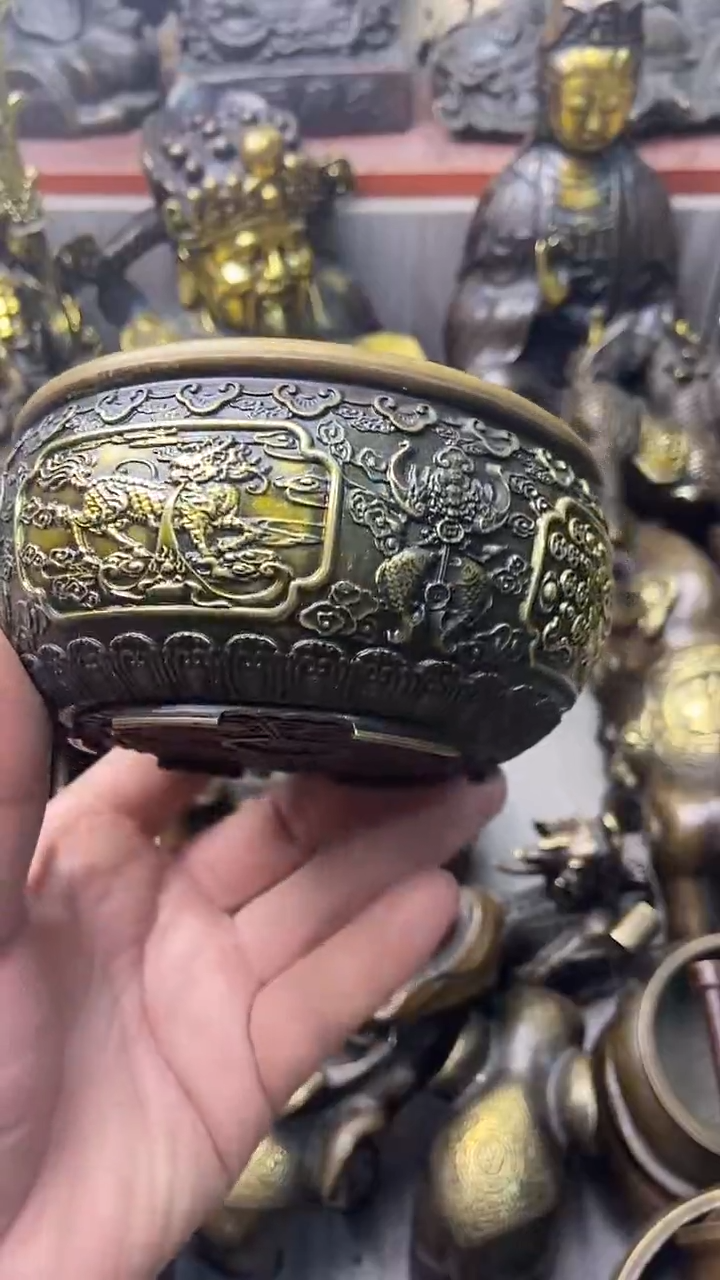 精美铜器，点击下单