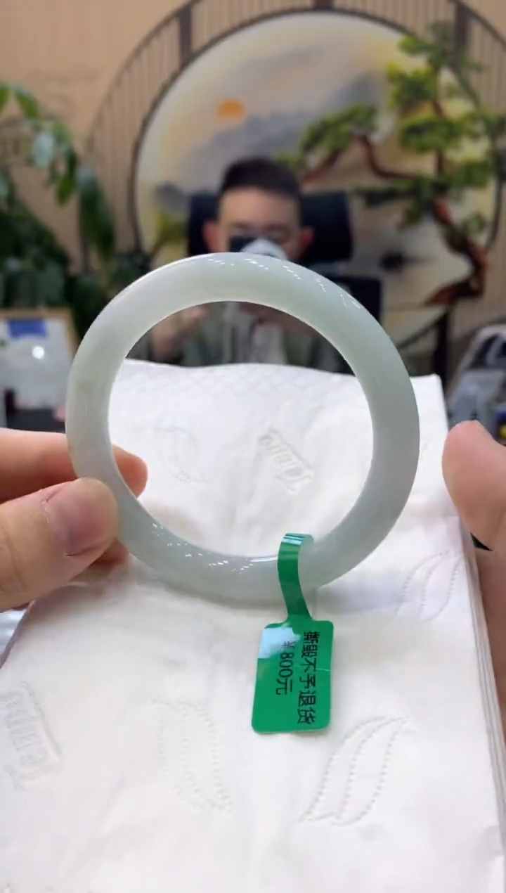 【闪购商品】翡翠手镯未镶嵌000003285