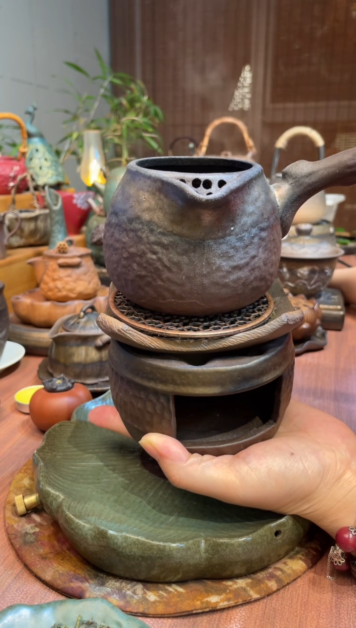 壶3626311062376336759