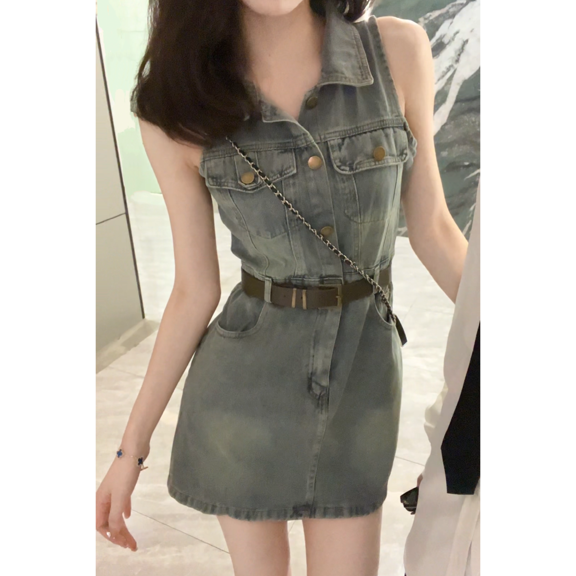 【涩谷街头】Lu 复古牛仔辣妹性感蓝色博主挂脖收腰无袖夏季连衣裙