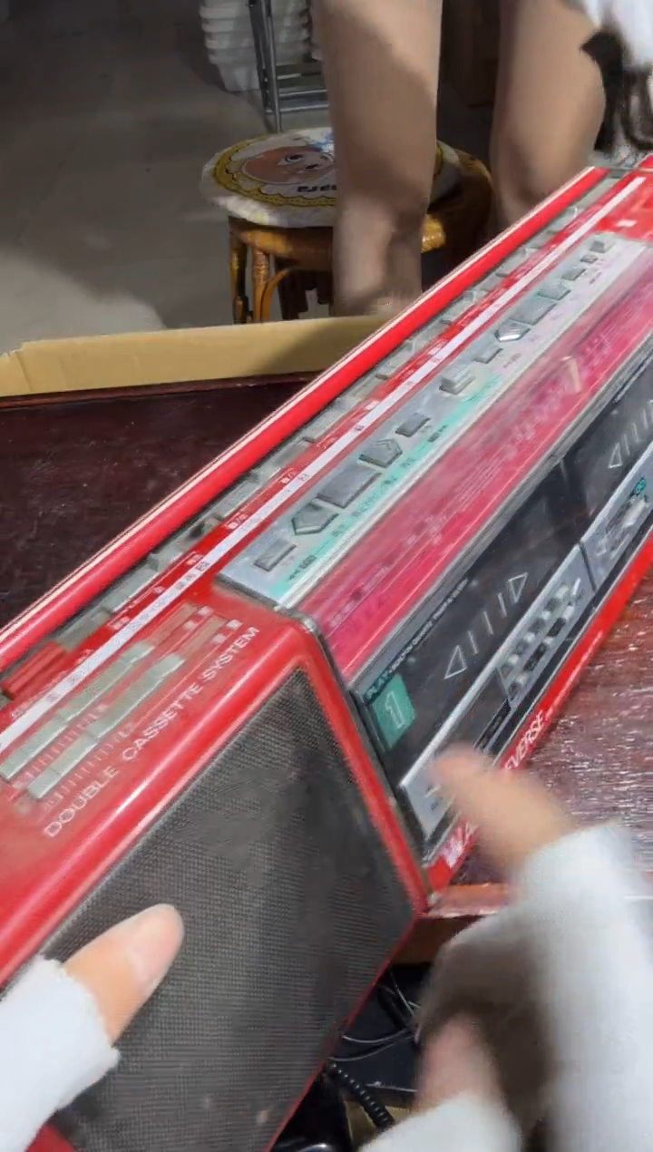 8新奶* 691   中古商品，瑕疵品，不保好坏。