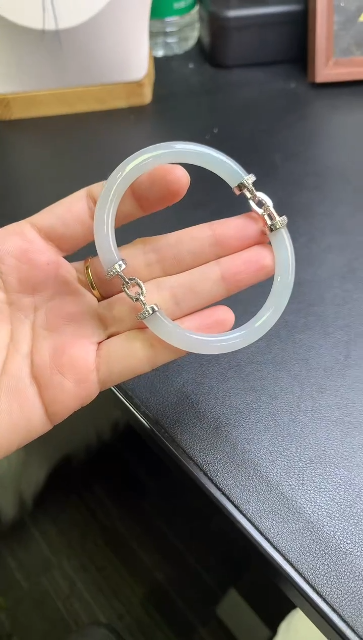 颈饰银S925镶嵌翡翠成品