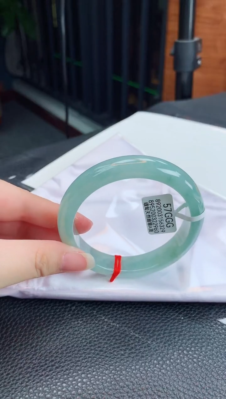 【闪购商品】翡翠手镯未镶嵌缅甸天然翡翠A货手镯