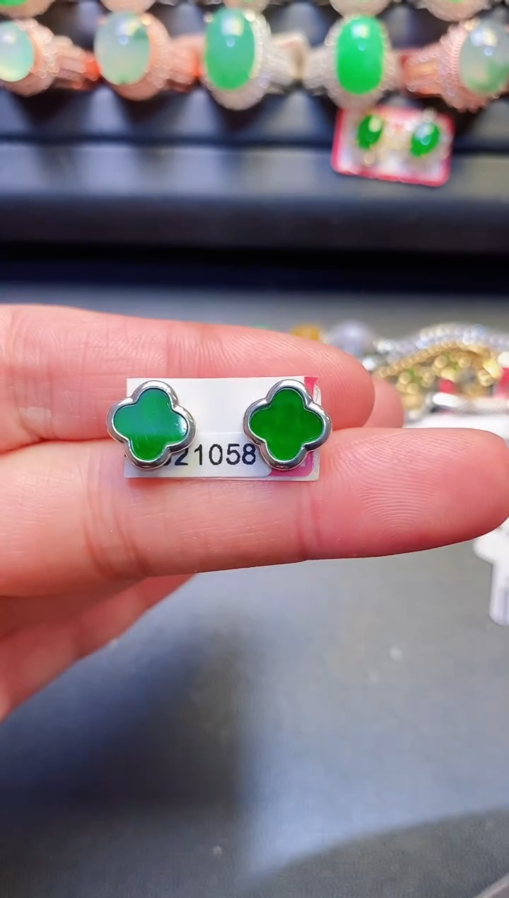 银S925镶嵌戒指翡翠天然