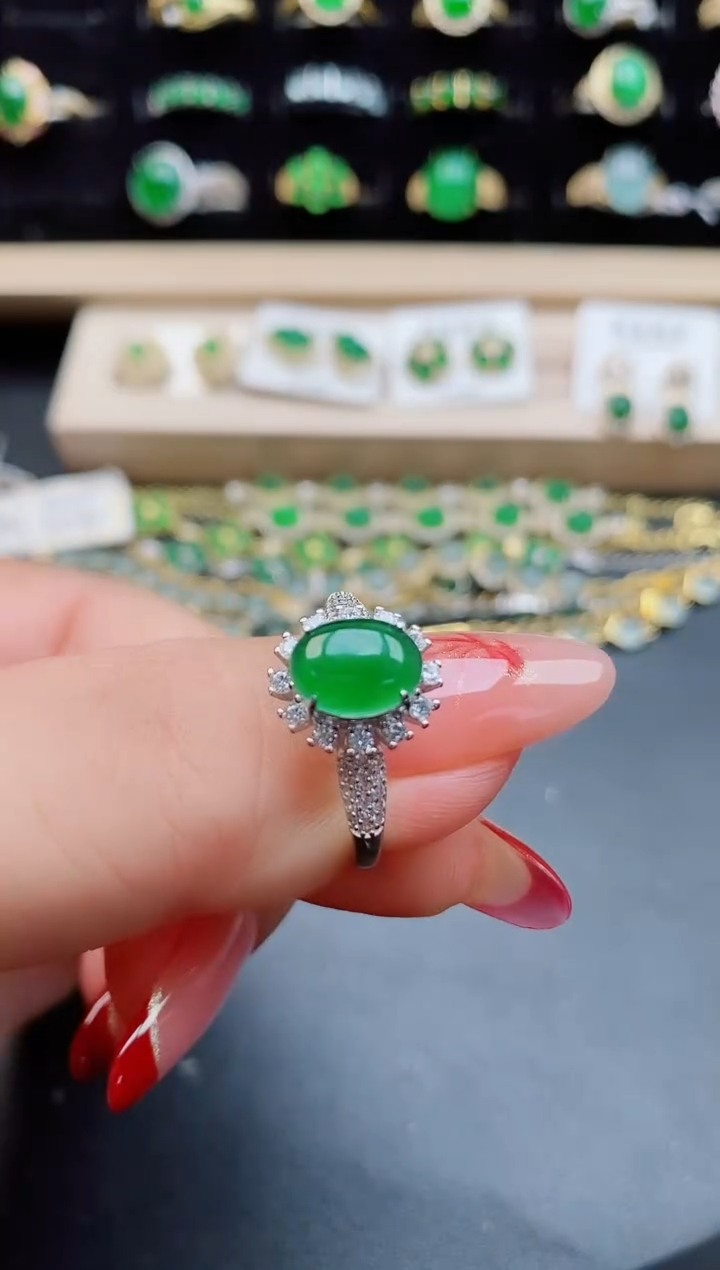 【闪购商品】翡翠戒指银S925镶嵌10000