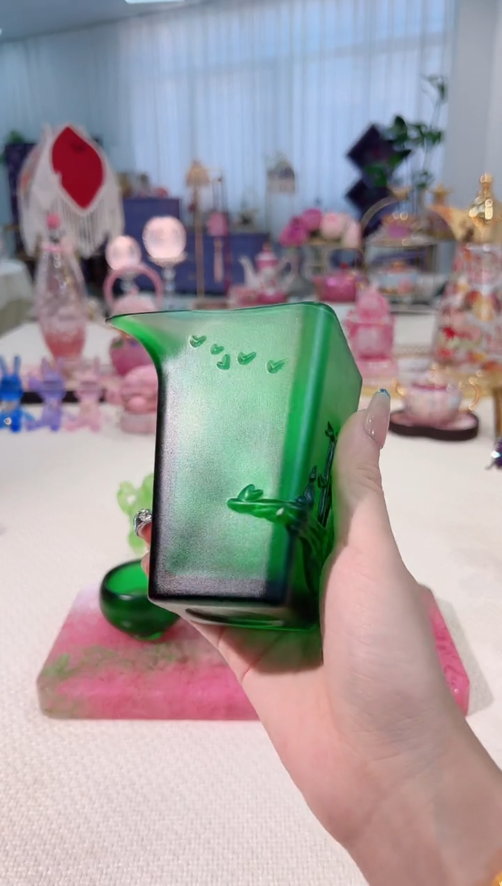 卡普拉帝王绿公道杯 