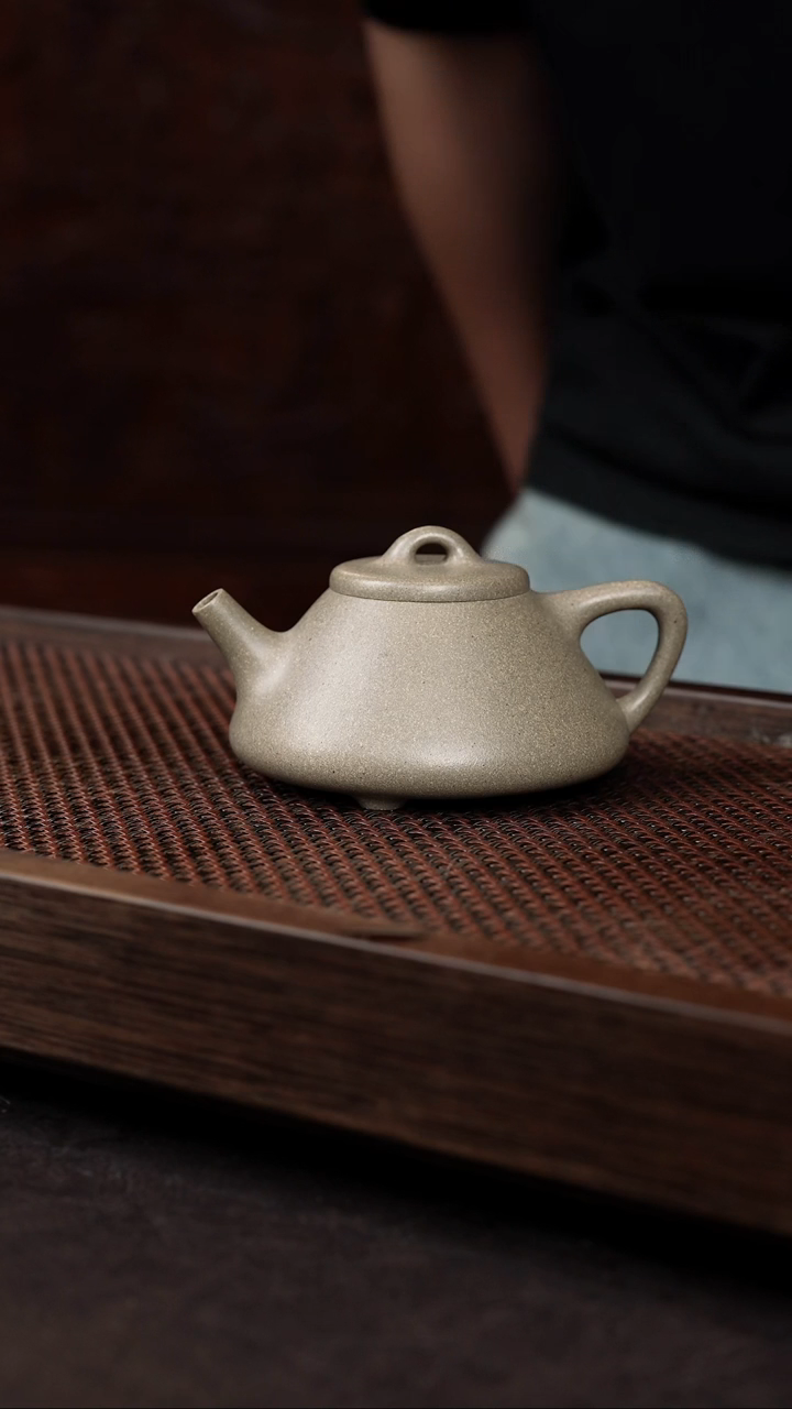 【闪购商品】紫砂茶壶青段子冶