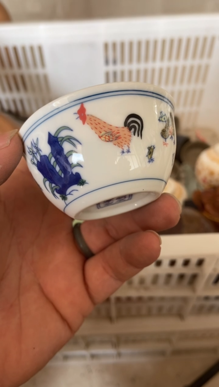 摄影的产品有使用过的痕迹有点脏介意勿拍