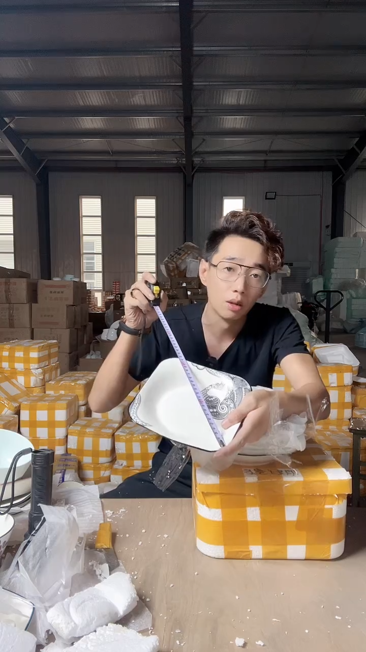 清理拦截陶瓷退件 羽冠皇后方盘6只