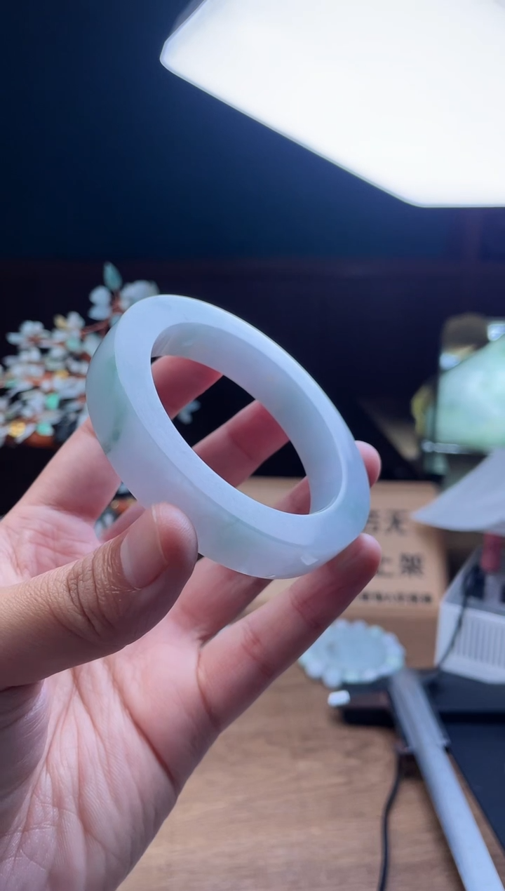【闪购商品】定制翡翠手镯未镶嵌定制