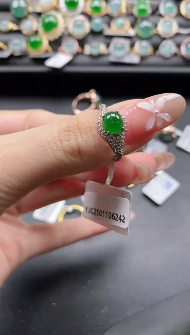 【闪购商品】翡翠戒指银S925镶嵌1111