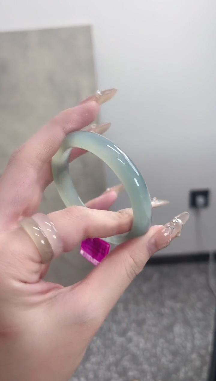 【闪购商品】玛瑙/玉髓手镯未镶嵌54圈 需要包容