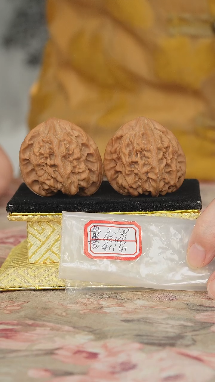 文玩核桃把件马蹄