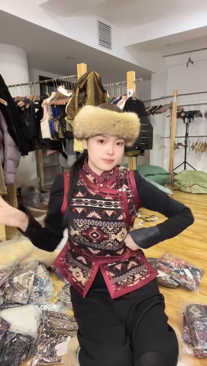 3XL码    135-145斤  马甲