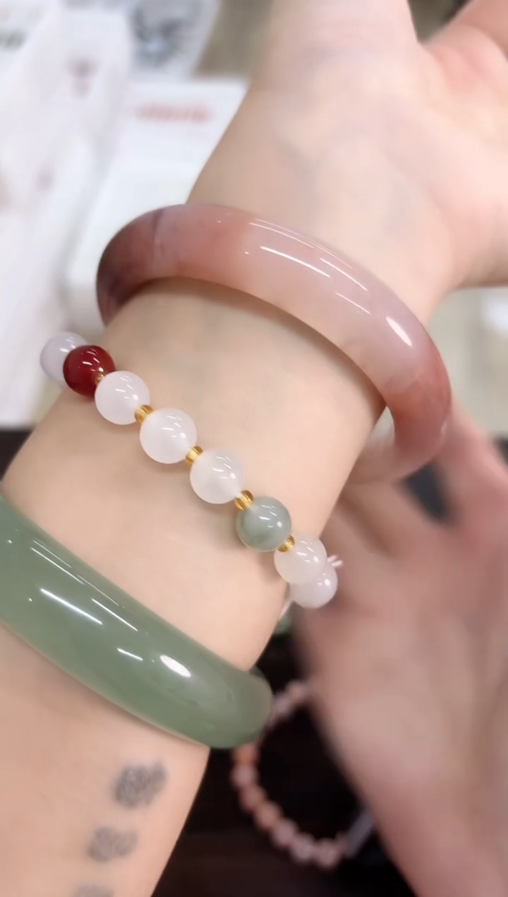 未镶嵌手镯石英质玉220-56Z