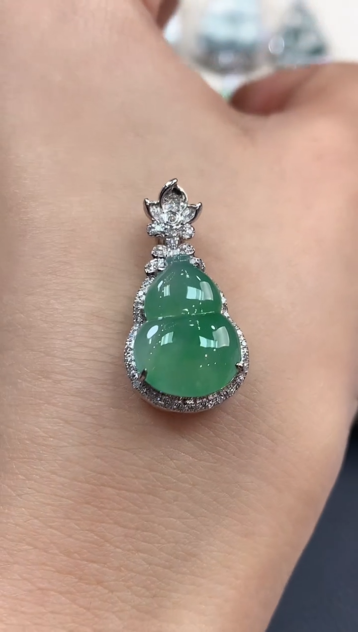 【闪购商品】翡翠吊坠(不含链)18K金镶嵌B144