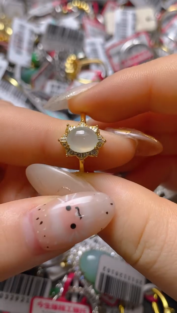 银S925镶嵌戒指翡翠百内无证书