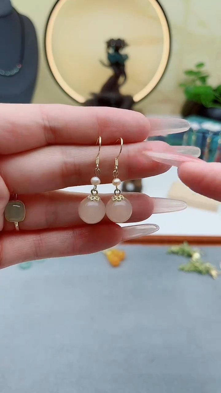 未镶嵌耳饰玛瑙/玉髓660